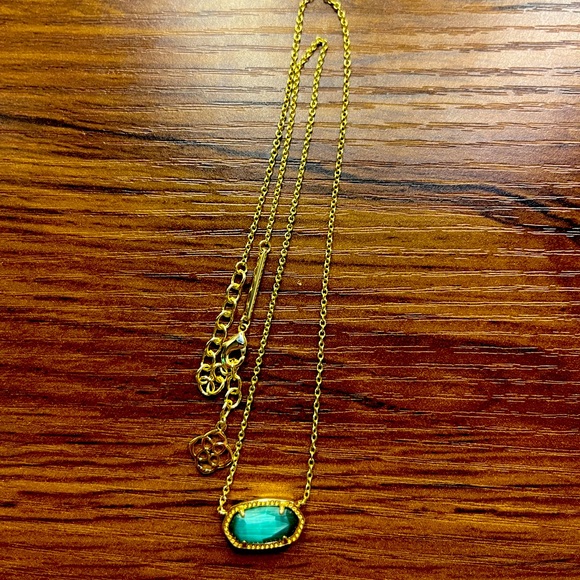 Kendra Scott - Elisa Short Pendant Necklace - Gold Emerald Cats Eye